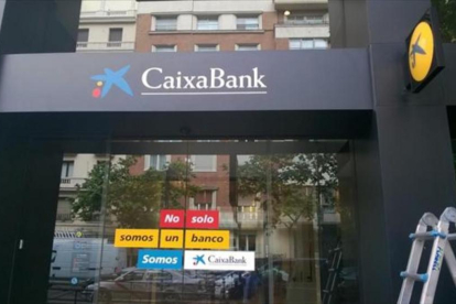 Oficina de CaixaBank.-ARCHIVO