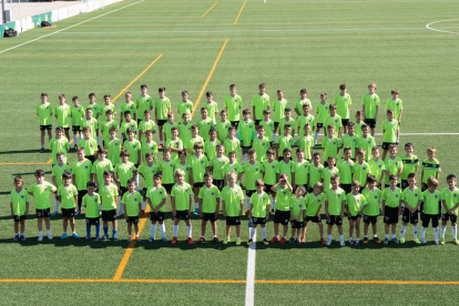 Los participantes en el campus del Numancia en una foto en las instalaciones de la Ciudad Deportiva. C.D. Numancia