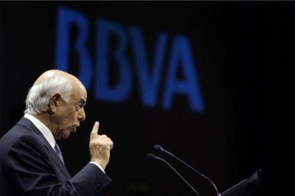 El presidente del BBVA, Francisco Hernández, sostiene que las fortalezas bancarias son una oportunidad ante la digitalización del sector.-JAVIER LIZÓN(EFE)