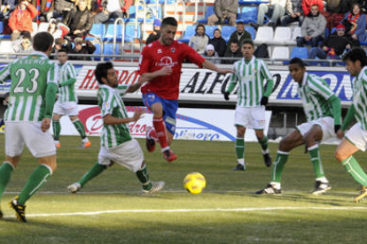 Betis y Numancia no se enfrentan desde la temporada 2010-2011. / ÁLVARO MARTÍNEZ-