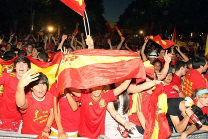 Miles de vallisoletanos celebración la victoria de la Selección Española. Rubén Cacho / ICAL-