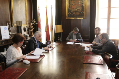Reuniones y comunicación de las medidas - Fotógrafo Luis Ángel Tejedor (12)