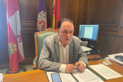 Benito Serrano, presidente de la Diputación.-HDS