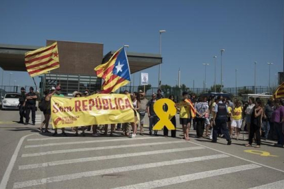 Concentración ante la prisión de Puig de les Basses (Girona)-GLÒRIA SÁNCHEZ (ICONNA)