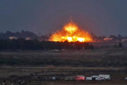 Explosiones provocadas por los bombardeos aéreos de las fuerzas gubernamentales el 24 de julio.-JALAA MAREY (AFP)