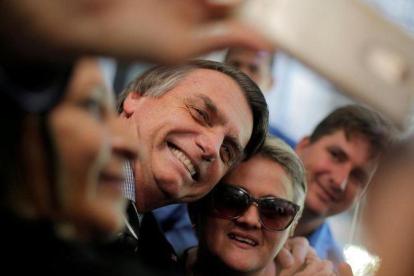 El ultraderechista Jair Bolsonaro durante la campaña electora-REUTERS / ADRIANO MACHADO