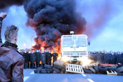 Protesta contra la reforma laboral en Douchy-les-Mines, al norte de Francia.-AFP / FRANCOIS LO PRESTI