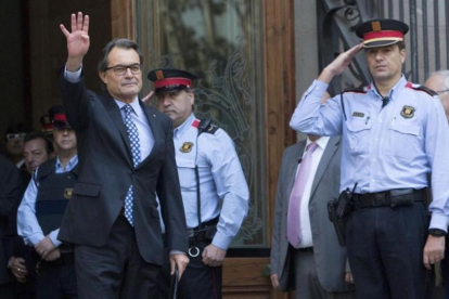 Artur Mas sale del Tribunal Superior de Justícia de Cataluña tras declarar como imputado por la consulta del 9-N.-FERRAN NADEU