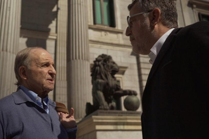 José María García y Lluís Canut, ante al Congreso de los Diputados.-TVC