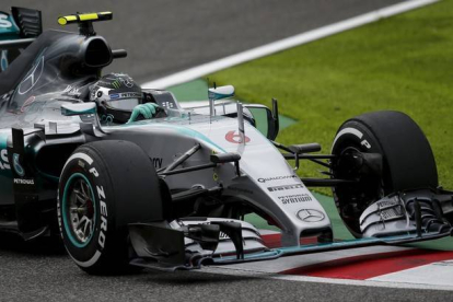 Nico Rosberg, durante la calificación del GP de Japón, este sábado.-REUTERS / THOMAS PETER