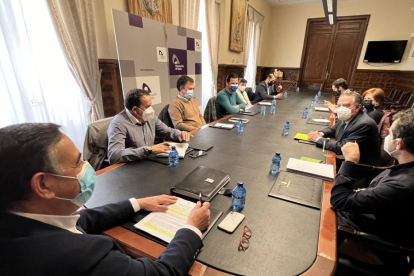 Reunión de la Mesa de la Trufa en la Diputación de Soria. HDS