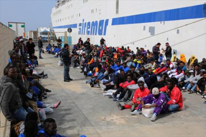 250.000  inmigrantes han llegado a Lampedusa en los últimos 27 años-ROGER PLA