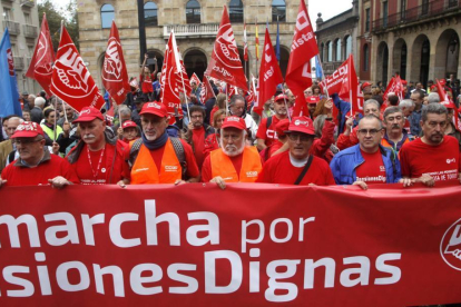 Protesta de pensionistas de Asturias en Gijón.-/ EFE / JUAN GONZÁLEZ (EFE)