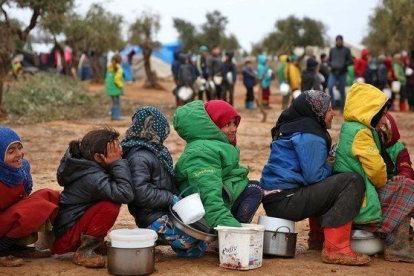 Un grupo de niños en un campo de refugiados en Siria.-AFP / NAZEER AL KHATIB (AFP)