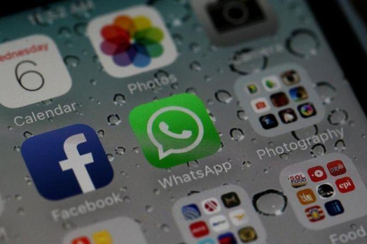 Una aplicación de WhatsApp en un teléfono móvil.-JUSTIN SULLIVAN / AFP