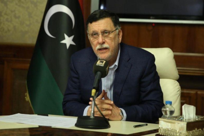 El primer ministro libio, Fayez al-Sarraj, ha declarado el estado de emergencia en Tripoli tras una semana de enfrentamientos entre milicias rivales.-AFP