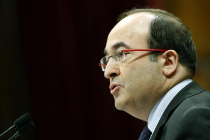 El lider del PSC, Miquel Iceta, durante su intervención ante el pleno del Parlament de Cataluña-EFE