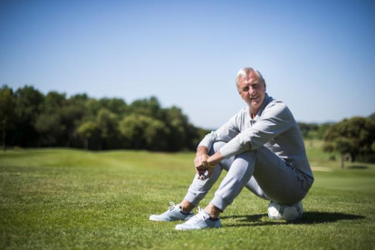 Johan Cruyff, en el campo de golf de El Muntanyà, el pasado mes de mayo.-JORDI COTRINA