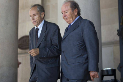 Josep Lluís Núñez y su abogado.-Foto: ALBERT BERTRÁN