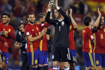 La selección española de fútbol.-