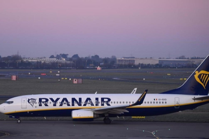 Un avión de Ryanair-CLODAGH KILCOYNE