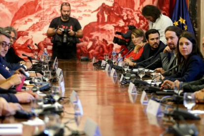 Asamblea con la participación de Podemos, PDECat, ERC, PNV y Compromís, sobre Cataluña-JUAN MANUEL PRATS