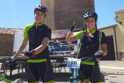 Las dos ganadoras de la prueba de 34 kilómetros celebrada en Noviercas.-D.S.