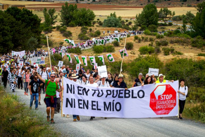 Jornada contra la macrovaquería en Noviercas - MARIO TEJEDOR (28)