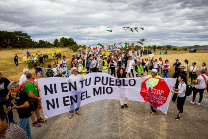 Jornada contra la macrovaquería en Noviercas - MARIO TEJEDOR (37)