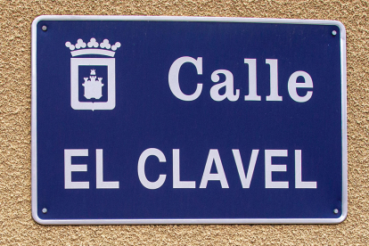 Cartel de El Clavel.-M.T.