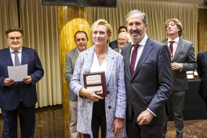 El Ayuntamiento de Soria entrega placas de agradecimiento a los Jurados de 2022. MARIO TEJEDOR (21)