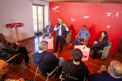 Encuentro de Félix Bolaños con los socialistas sorianos.-MARIO TEJEDOR