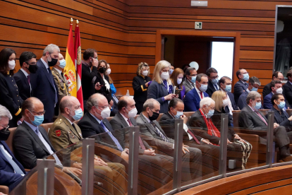 Tribuna de invitados en el acto de posesión de Alfonso Fernández Mañueco como presidente de la Junta de Castilla y León