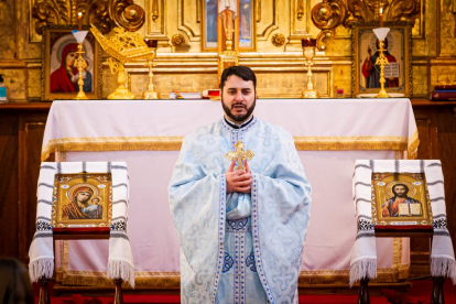 Misa ortodoxa en el Mirón. MARIO TEJEDOR (15)