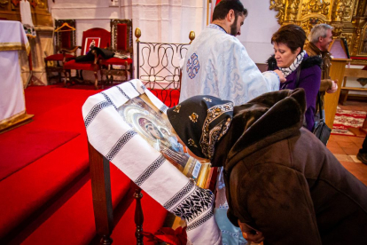Misa ortodoxa en el Mirón. MARIO TEJEDOR (27)
