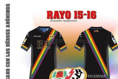 Las tres equipaciones del Rayo Vallecano para la temporada 2015-2016.-Foto:@RVMOFICIAL