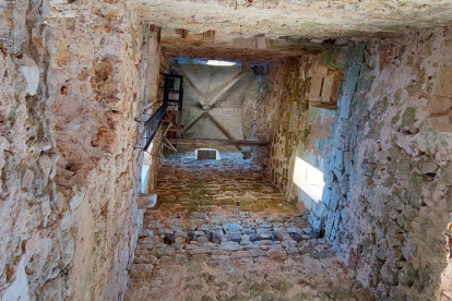Interior de la torre del castillo de Ucero.