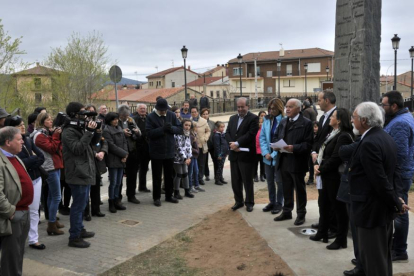 Integrantes de ambas delegaciones, ayer en Duruelo-María Ferrer