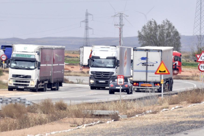 El sector del transporte en Soria no vive su mejor momento.-Valentín Guisande