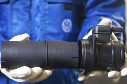 Detalle del filtro de estabilización del flujo de aire de Volkswagen.-