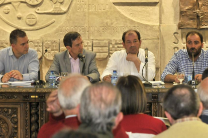 De izquierda a derecha, Enrique García Andrés, Félix Villalba, Pablo Menéndez y Raúl González.-Valentín Guisande
