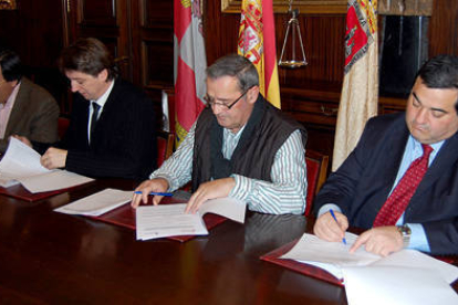 De izquierda a derecha, Jesús Martínez, Carlos Martínez, Ángel Mayor y Alberto Santamaría.-