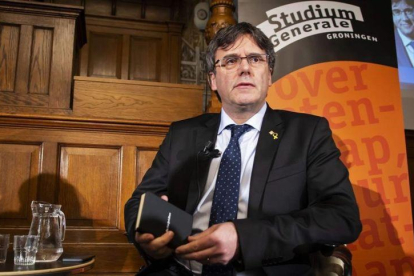 Puigdemont, en un coloquio de la Universidad de Groninga, el pasado febrero.-NJO DE HAAN (AFP)