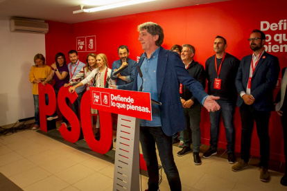 El PSOE vuelve a arrasar en la capital. MARIO TEJEDOR (9)