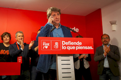 El PSOE vuelve a arrasar en la capital. MARIO TEJEDOR (10)