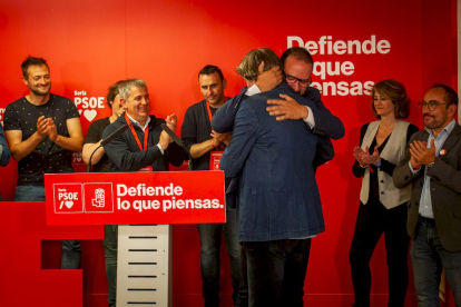 El PSOE vuelve a arrasar en la capital. MARIO TEJEDOR (13)