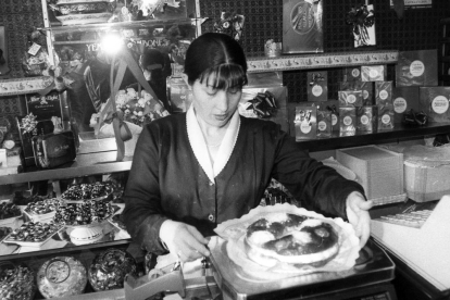 Año 1997, roscón de Reyes en un establecimiento de Soria - Ana Isla