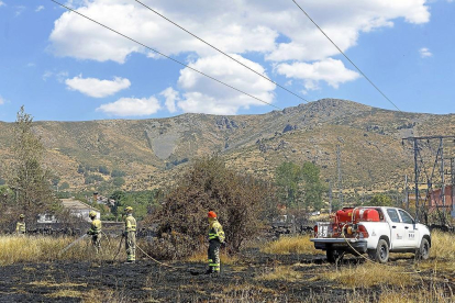 El incendio declarado en el término municipal de Otero de Herreros ya está controlado y en nivel 0, «sin peligro».-ICAL