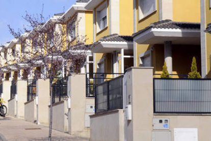 El número de hipotecas en Soria se ha visto reducido considerablemente con respecto al año pasado. / VALENTÍN GUISANDE-