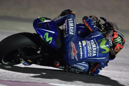 Maverick Viñales (Yamaha) dominó ayer el segundo día de test en Doha (Catar).-